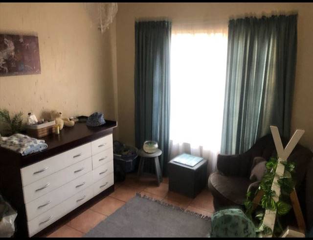 3 BEDROOM APARTMENT FOR SALE IN GLEN MARAIS